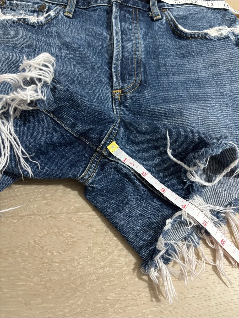 Agolde Los Angeles Washed Blue Distressed High-Rise Denim Shorts size 25 chic